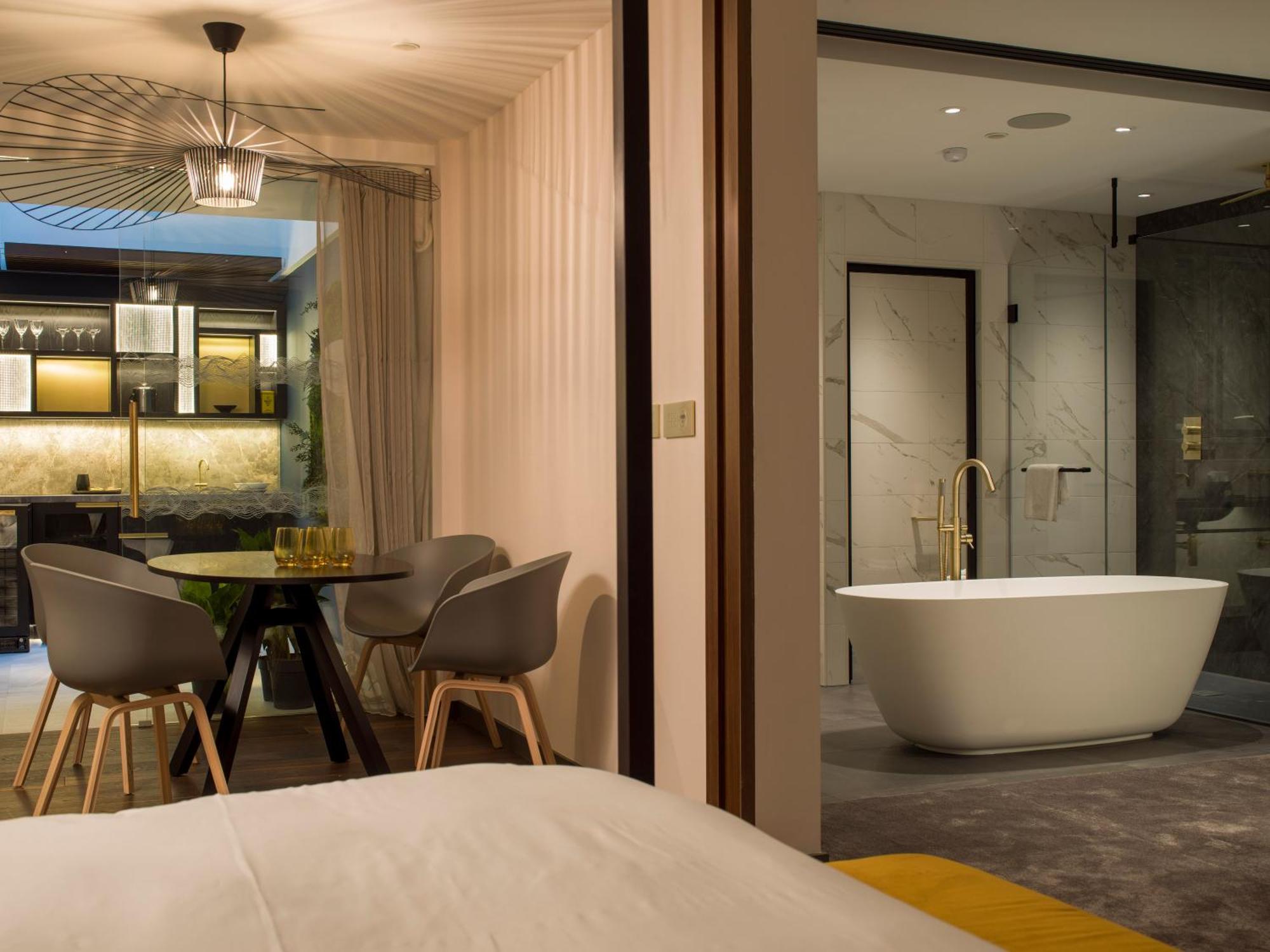 Middle Eight - Covent Garden - Preferred Hotels And Resorts Londra Esterno foto A suite at the hotel